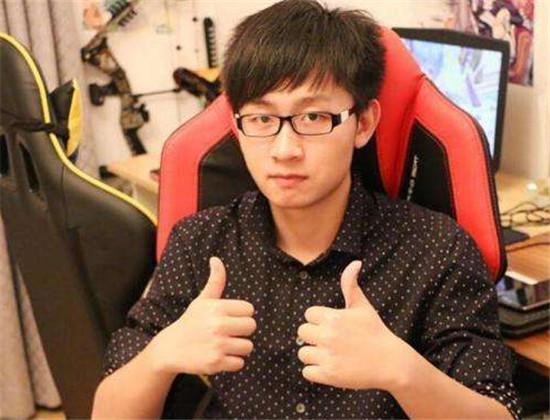 陈子豪的直播间,你觉得虎牙和斗鱼哪边的大主播比较多