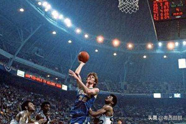 天空之城开拓者,然后自己却成了雷霆队