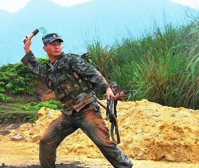 手雷弹,有哪些游戏可以进行核打击