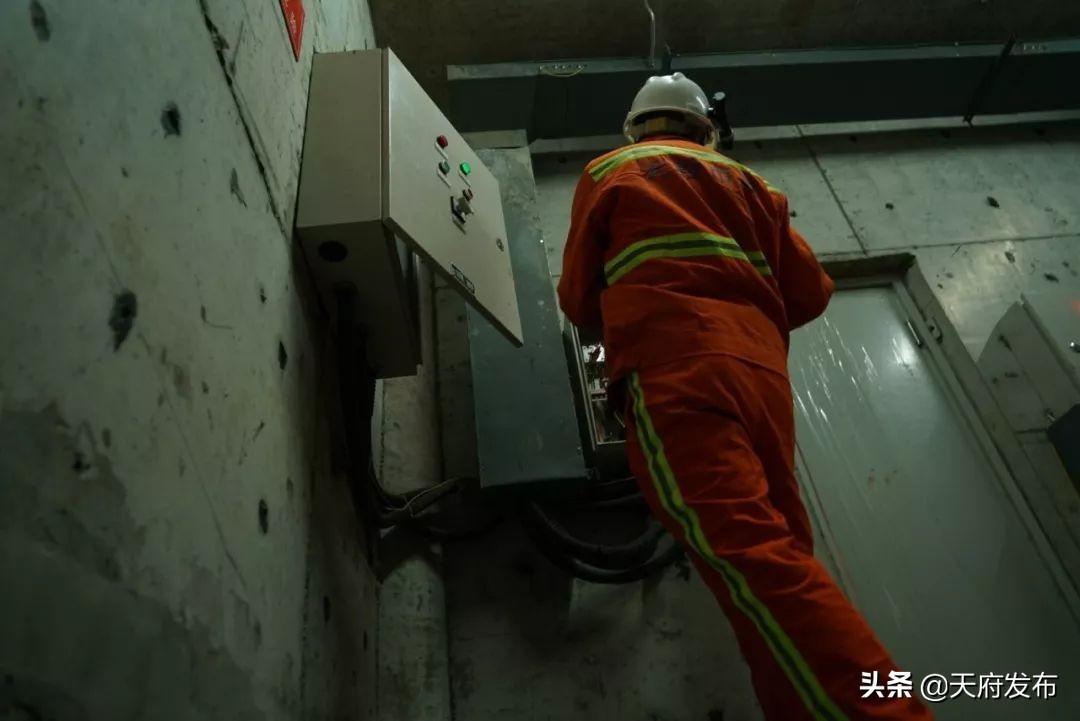 dnf新区,地下城装备词条怎么更换