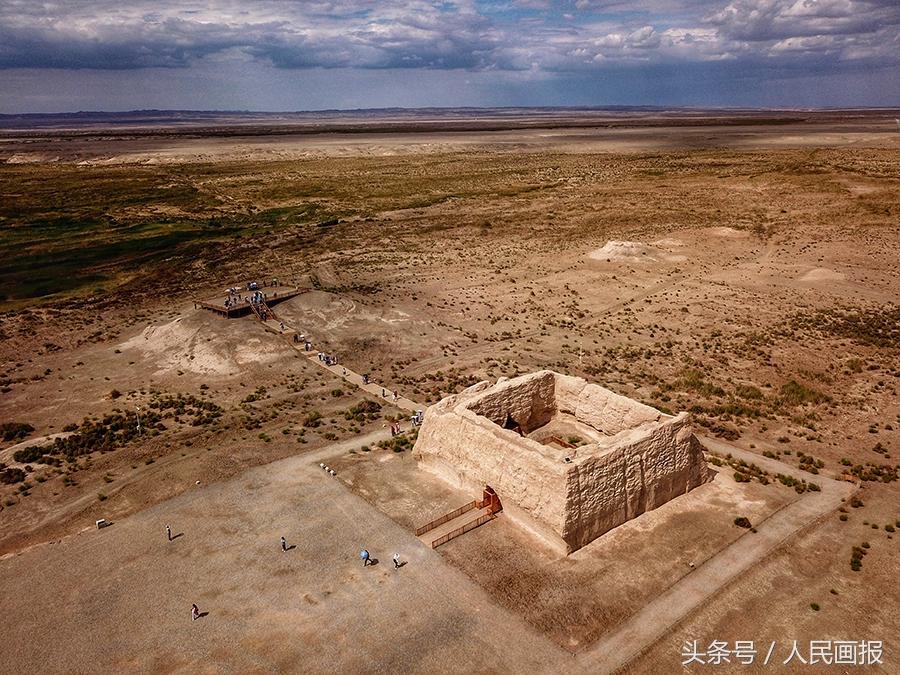 cf沙漠要塞bug,伊鲁席尔地下监牢古龙顶怎么走