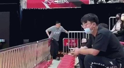 英雄联盟观战进不去,联盟手游怎么观战非好友