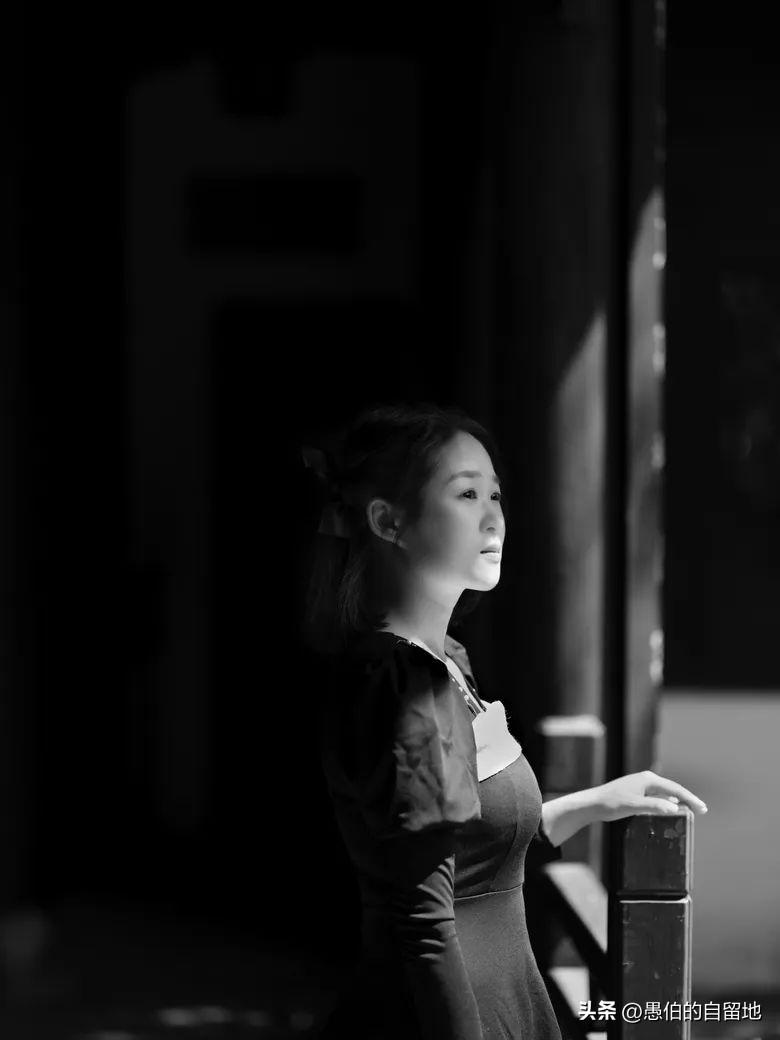 苍蓝的天空,与夏天是生长的季节有关的古诗