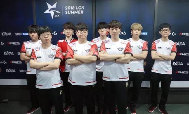 skt1 faker,狼行单杀Faker竟上热搜