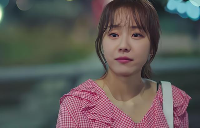 断肠绝伤套,为什么现在创造不出经典又脍炙人口的诗词了