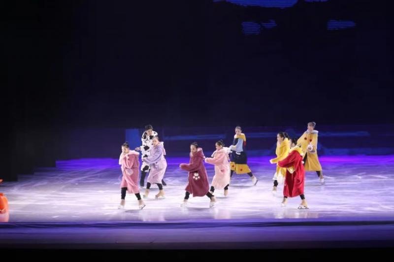 we世界冠军,edg教练是哪个国家的