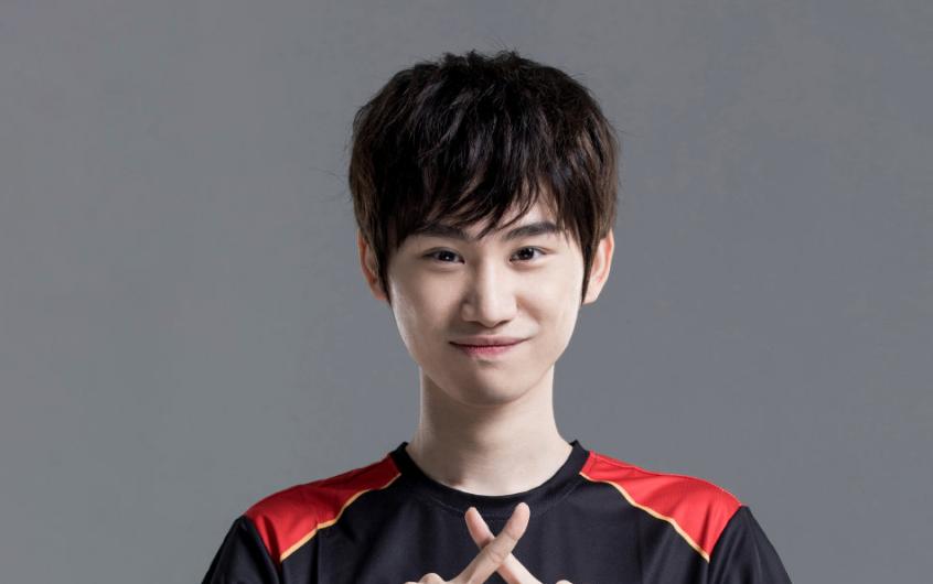 英雄联盟首胜,无痕2拿MVP成更大功臣