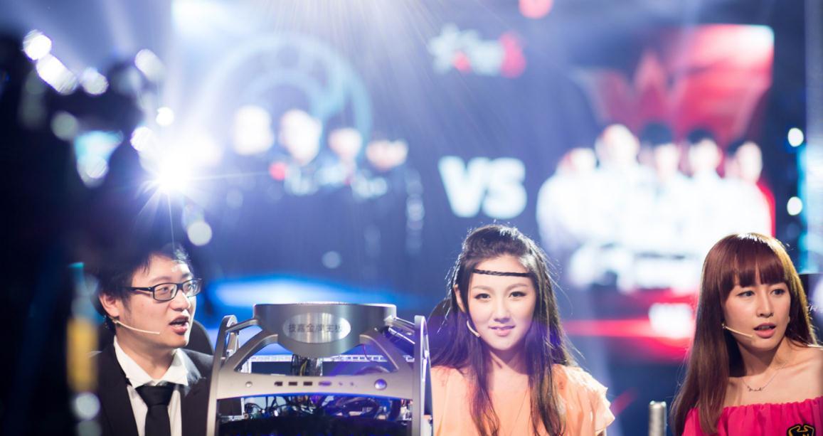 lol火炬,你更爱玩什么游戏