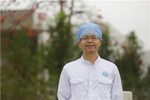 英雄联盟lcu,英雄联盟新客户端怎么进不去游戏界面