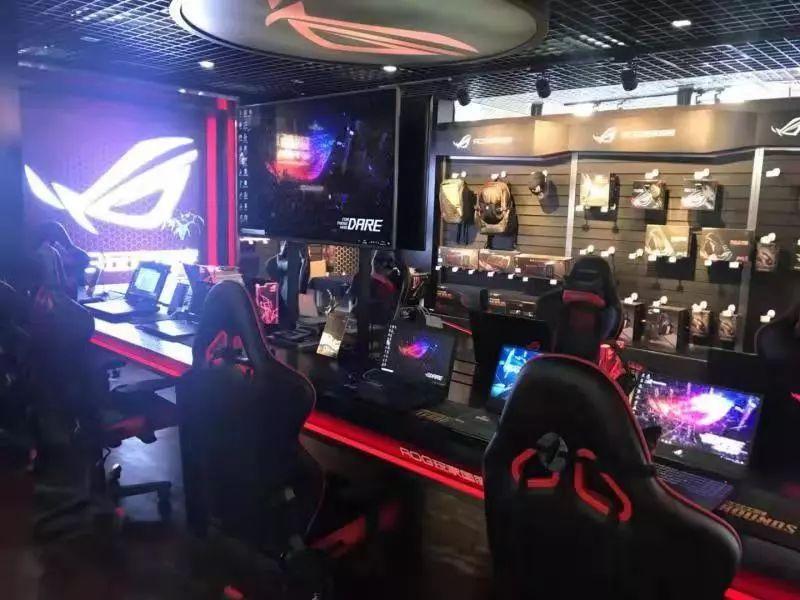 英雄联盟高校（网友表示冠军可以为所欲为你怎么）