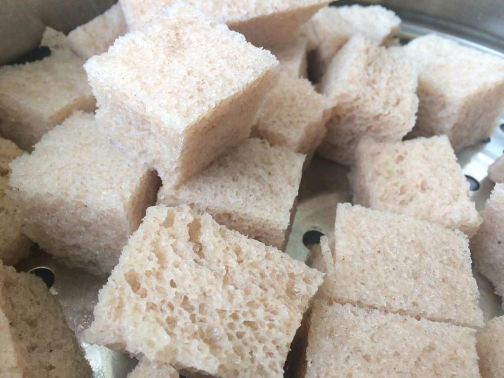 雪之荣誉(东栏雪为什么系红丝带)