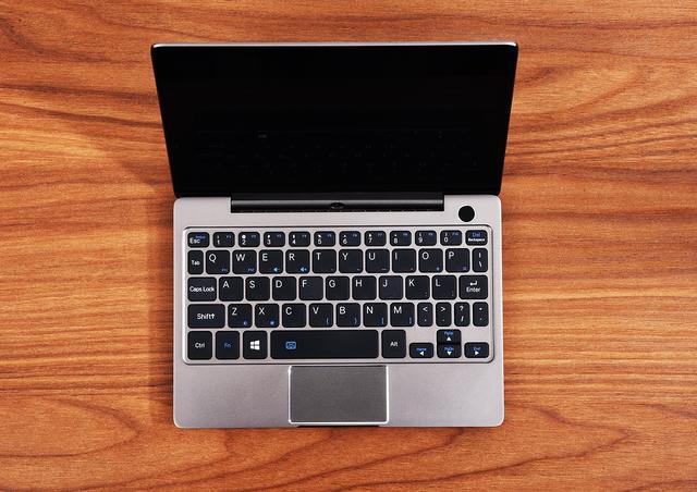 掌上英雄联盟电脑版,有人说用掌上英雄联盟领取皮肤要比电脑网页的运气要好