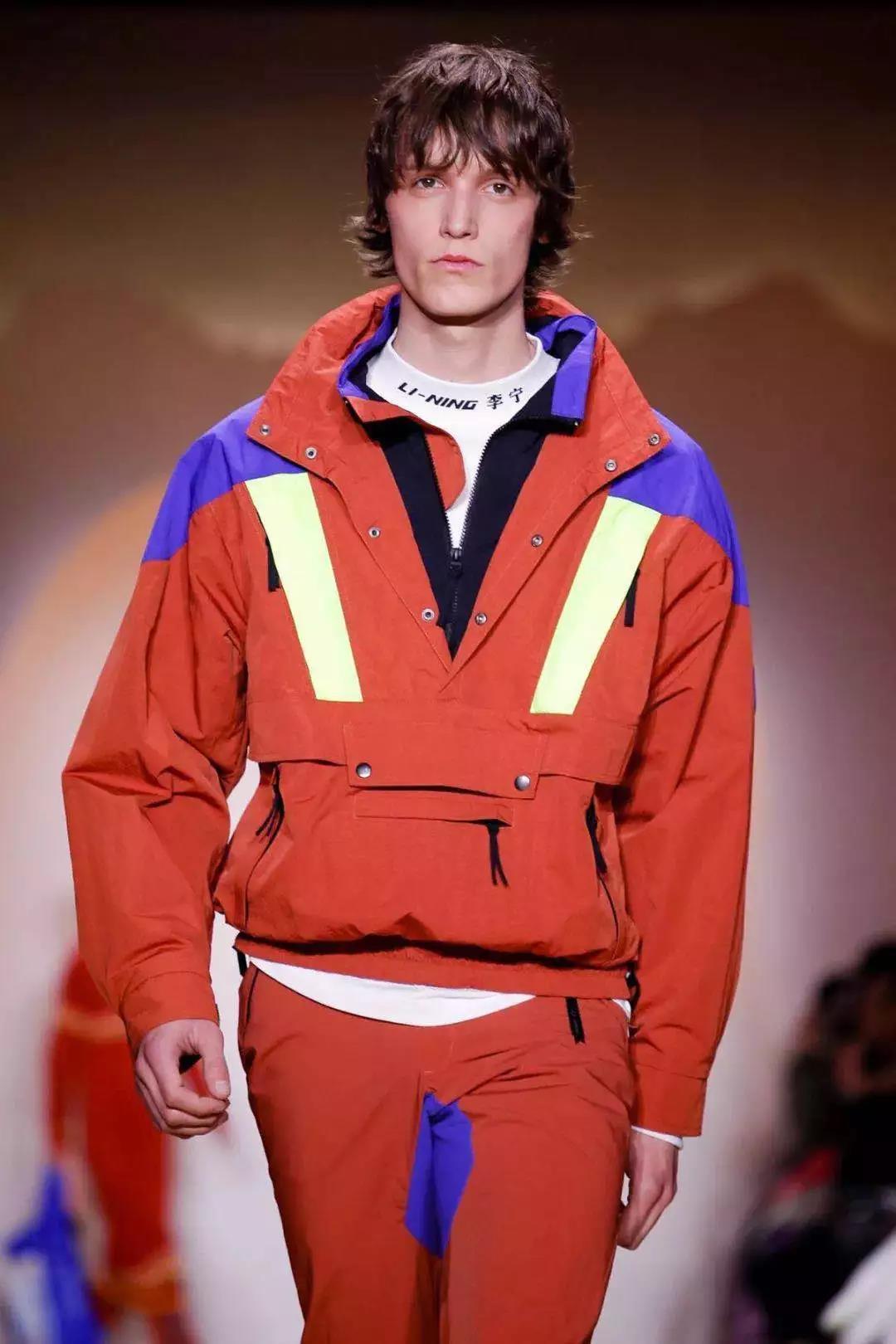 dnf时装重铸(DNF各种颜色徽章所加的属性分别是什么)