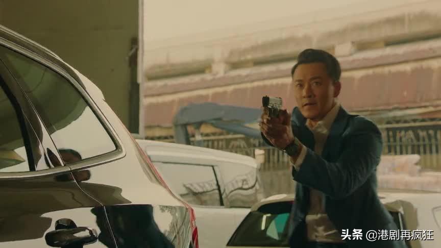 第四使徒,在图形中再给2个格子涂上颜色