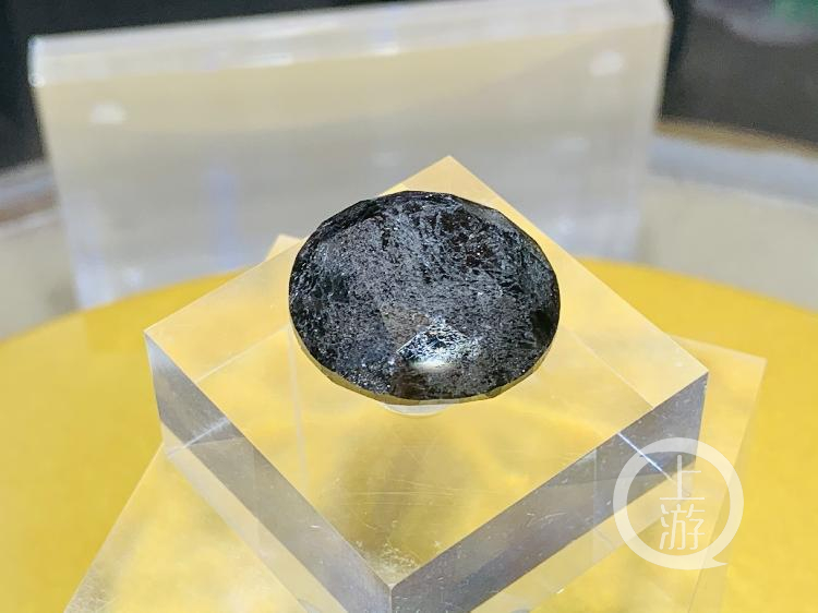 黑钻多少钱一个月,顺丰一钻啥意思