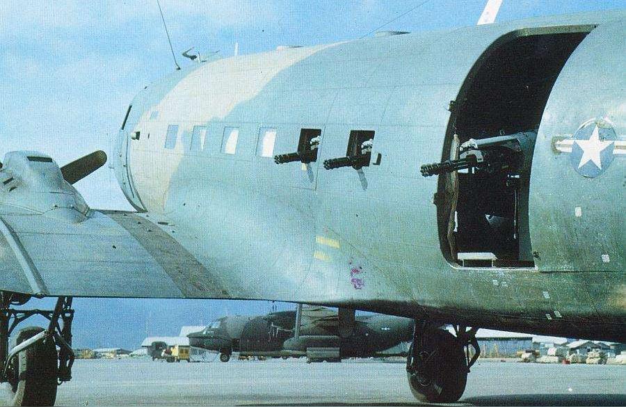 反恐行动外挂,捂住耳朵可以减少或消除闪光弹的影响么